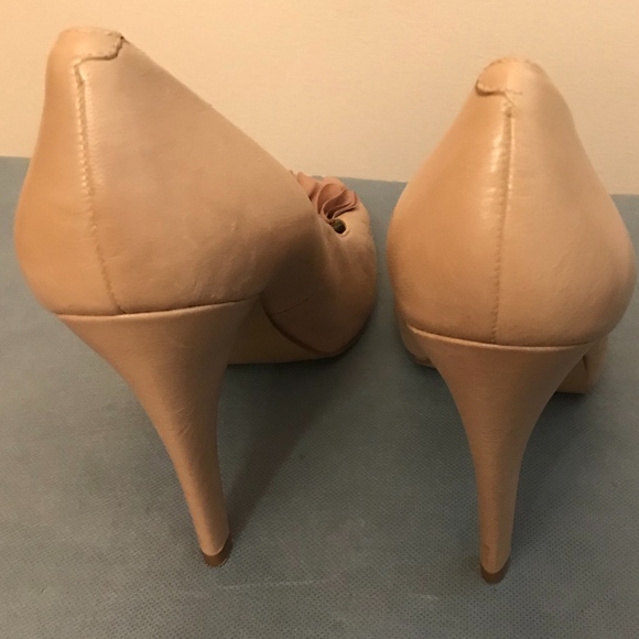 Nine West Nude Peep Toe Pumps - Picture 4 of 8